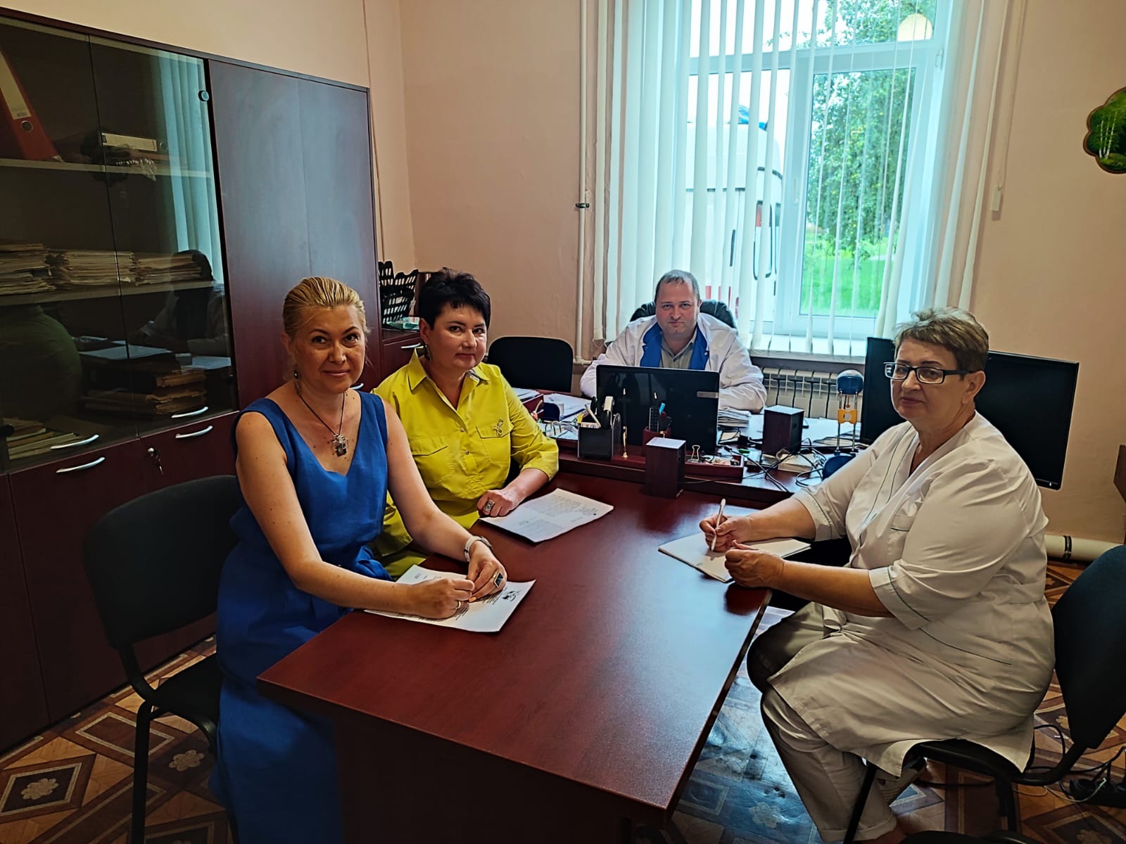 Главный внештатный эндокринолог Минздрава Курской области Алёна Итинсон посетила  с рабочим визитом Тимскую районную больницу